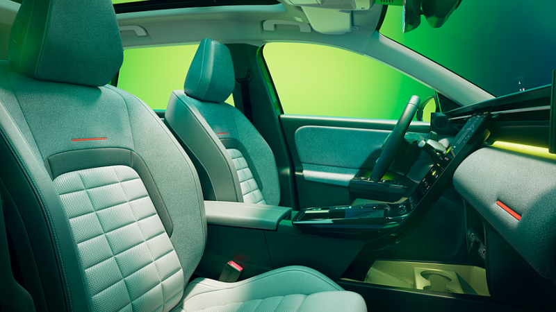 Citroen рассекретил новый C5 Aircross: три варианта техники и дизайн от предвестника