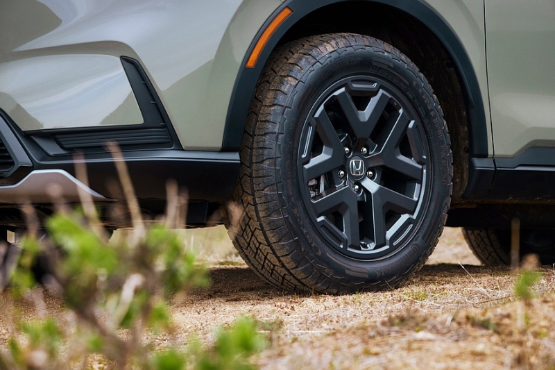Кроссовер Honda CR-V обрёл «внедорожную» версию TrailSport, есть и другие обновки